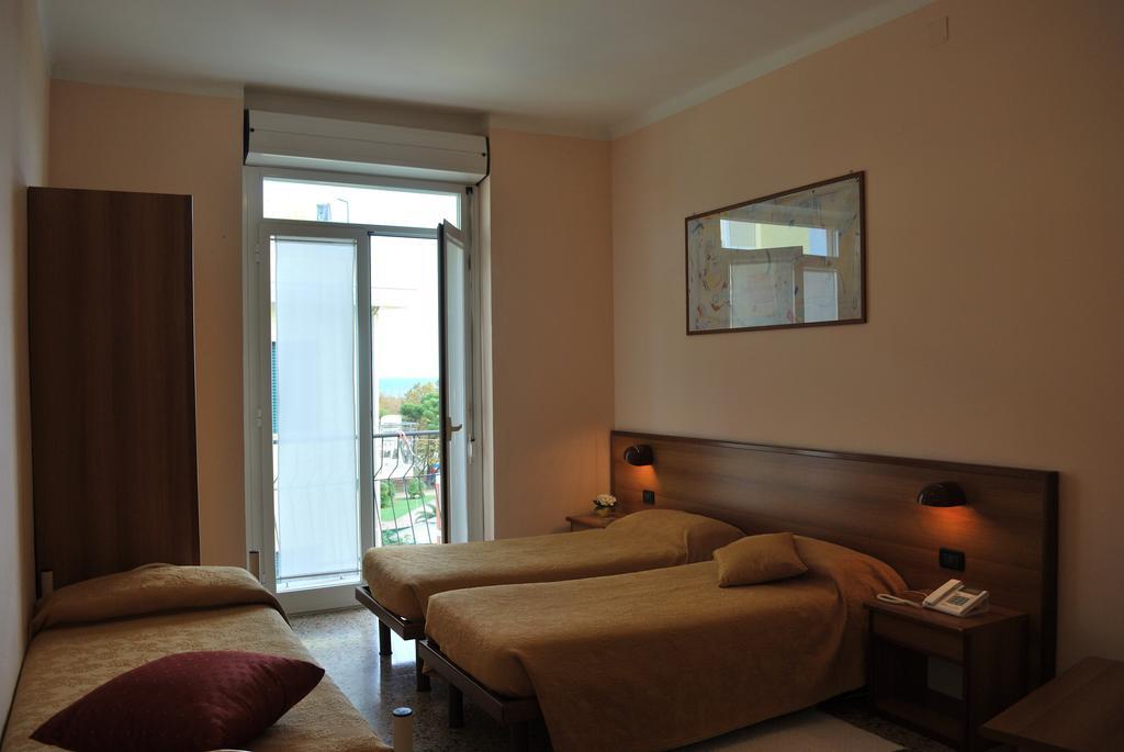 Hotel Galleano Laigueglia Bilik gambar