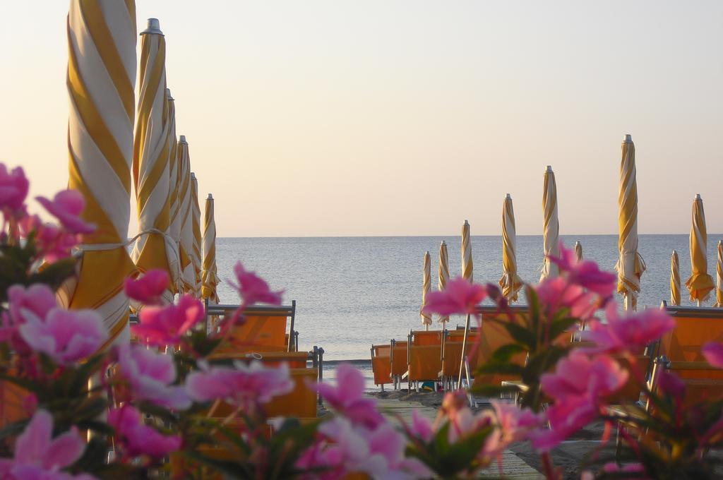 Hotel Galleano Laigueglia Luaran gambar
